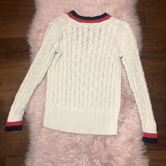 Tommy Hilfiger size M cream v neck sweater - Picture 6 of 7